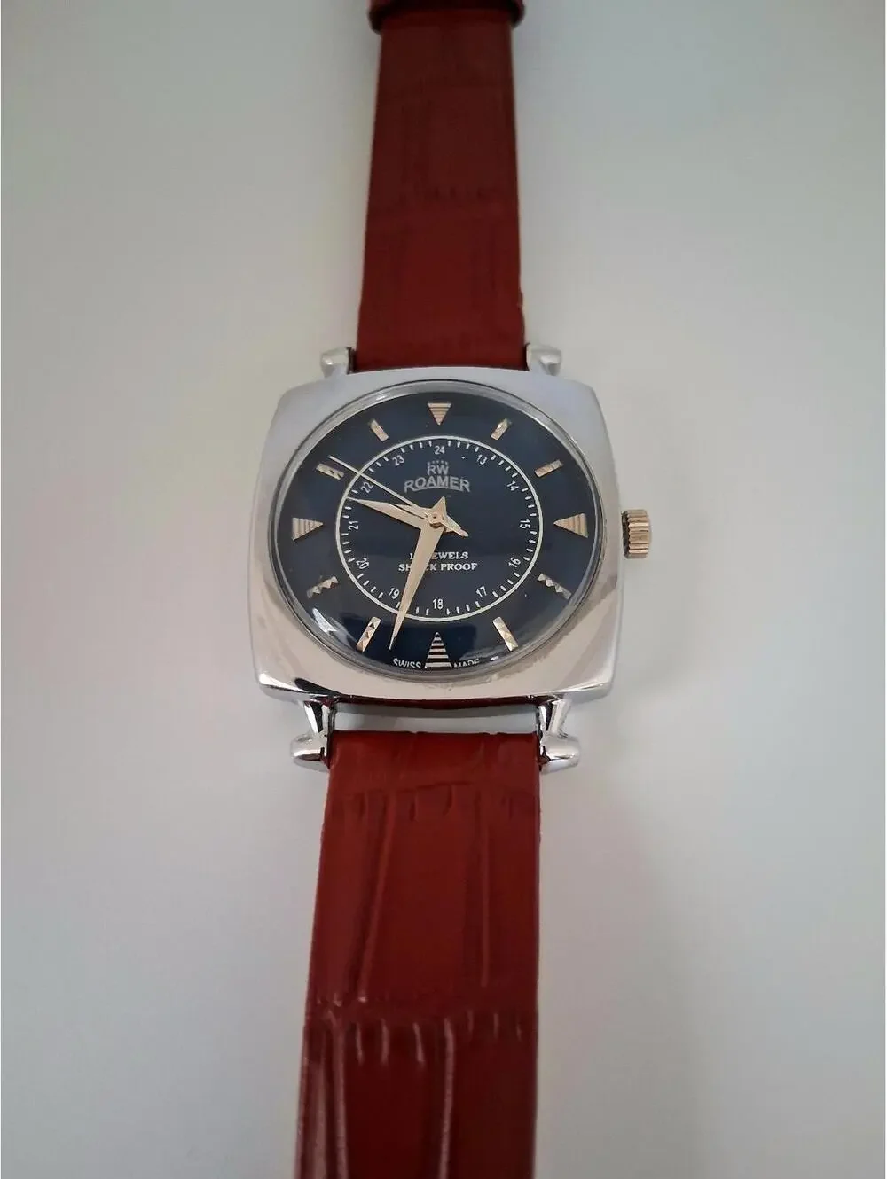 Vintage Roamer Men's Leather Mechanical Watch RARE